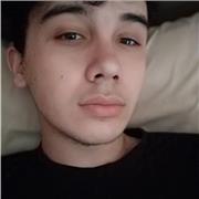 Estudiante de universidad con alto nivel de inglés y con capacidad para dar clase a una amplia gama de niveles